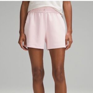 lululemon athletica softstreme high rise short 4”